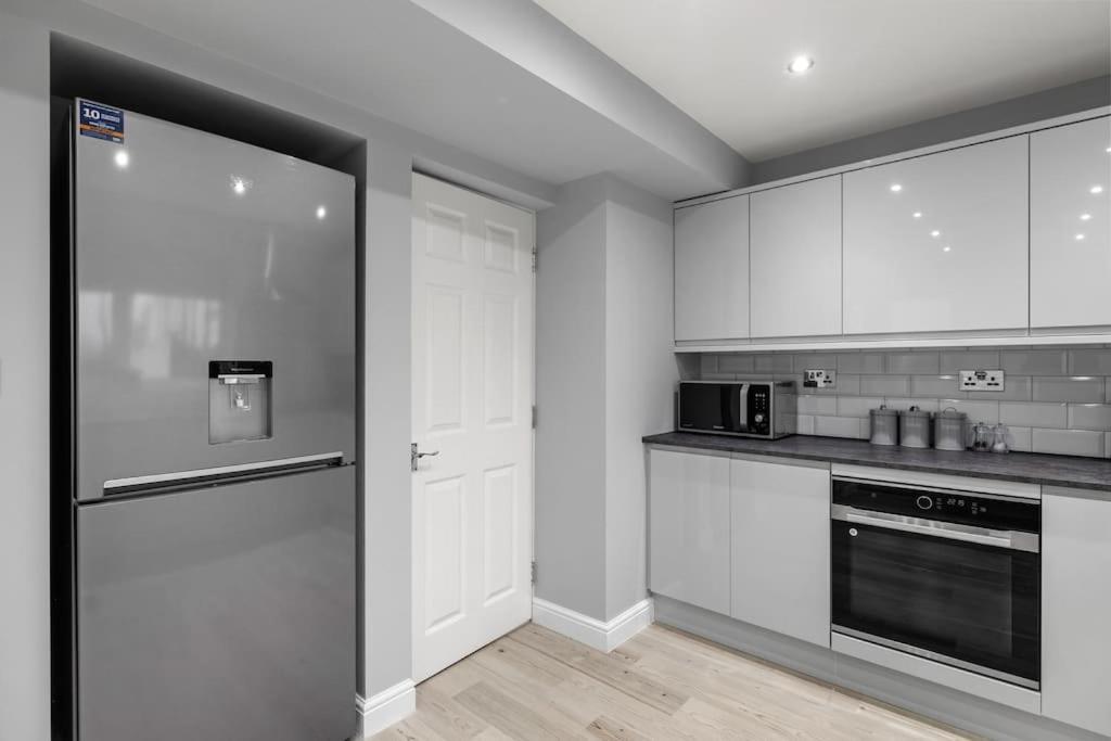 Holiday home Large Stylish 6 Bedroom House